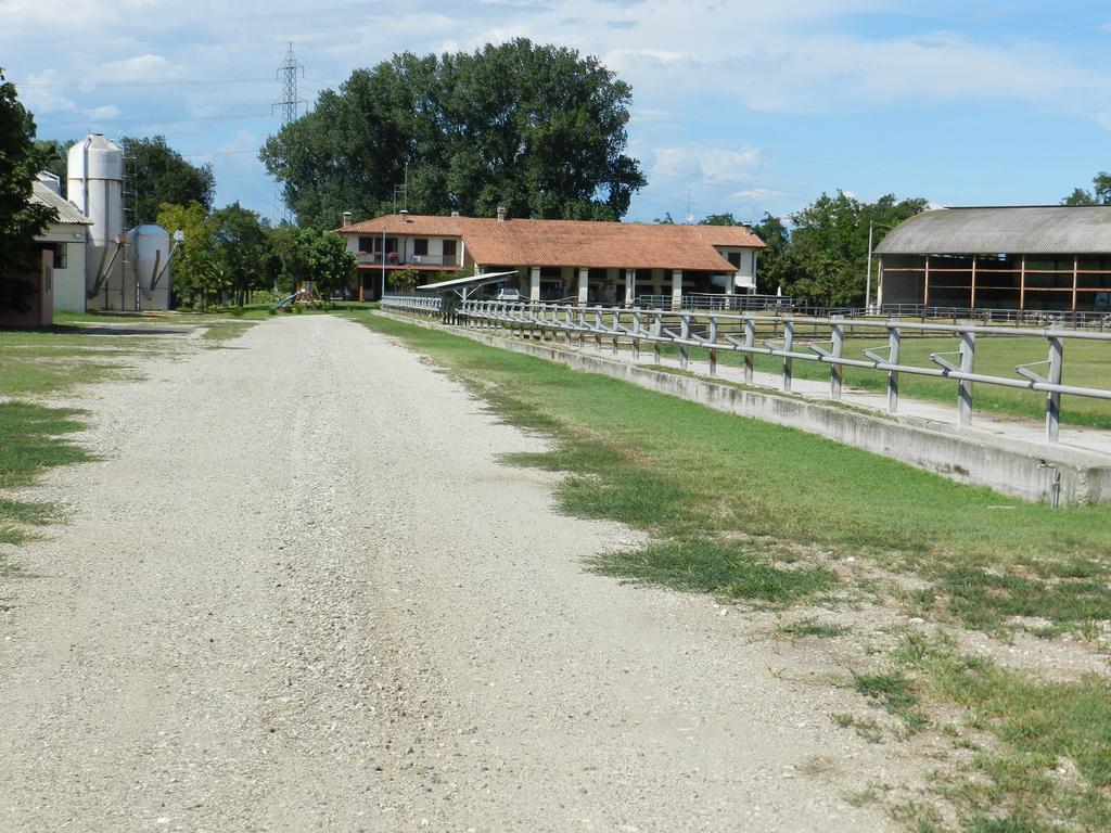 Agriturismo Zio Michele Hotel Isola Della Scala Exterior photo