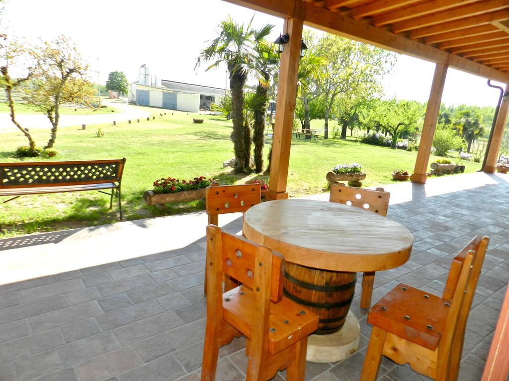 Agriturismo Zio Michele Hotel Isola Della Scala Exterior photo